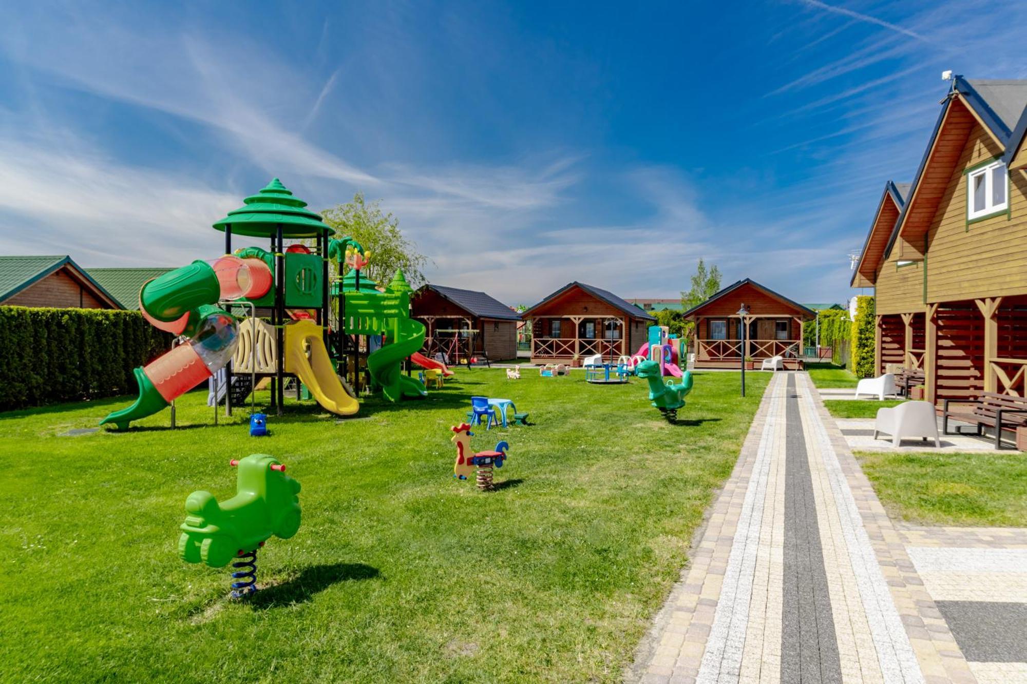 Domki Morena - Rodzinne Domki Blisko Plazy Karwia Buitenkant foto